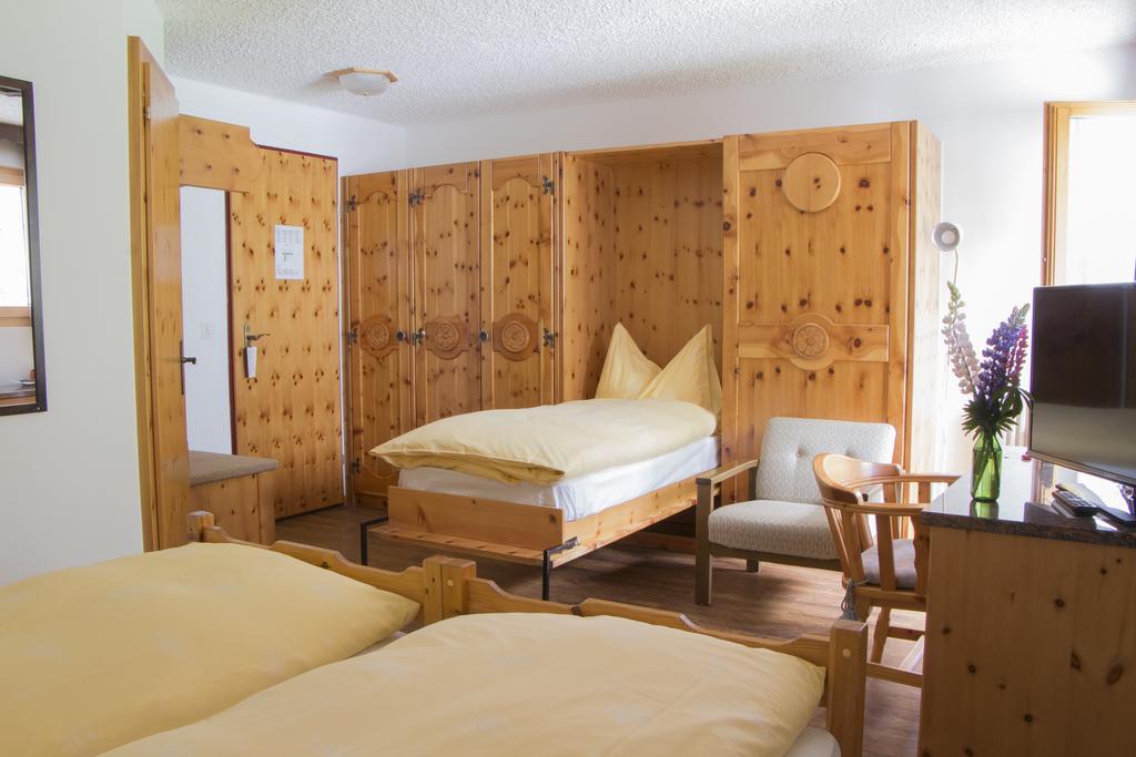 Hotel Waldhaus Bettmeralp Zimmer foto